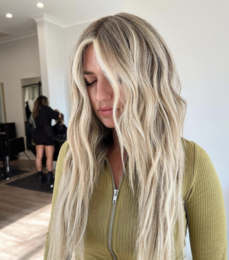 Level 10 Salon 32541