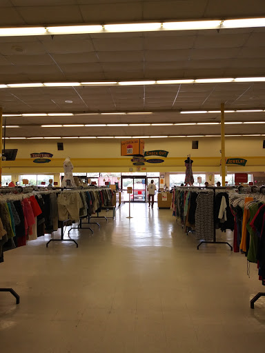 Thrift Store «Thrift Town», reviews and photos, 5700 Manchaca Rd #240, Austin, TX 78745, USA