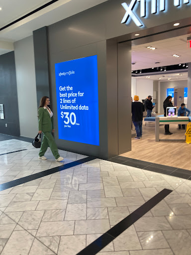 Xfinity Store by Comcast image