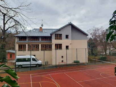 Diagnostický ústav a Středisko výchovné péče, Praha 4, Na Dlouhé mezi 19