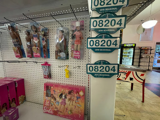 Department Store «Dellas 5 & 10», reviews and photos, 503 Washington St, Cape May, NJ 08204, USA