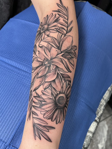 Explore tattoo ideas vines, creative tattoo ideas in Spring, available at Skin Stories Tat2