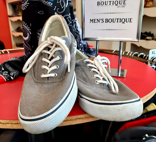 Thrift Store «Beverly Bootstraps Thrift Shop», reviews and photos, 198 Rantoul St, Beverly, MA 01915, USA