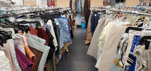 Thrift Store «Federal Way Goodwill», reviews and photos, 32521 Pacific Hwy S, Federal Way, WA 98003, USA