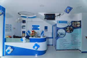 Charli Dental - Perumalpuram,Tirunelveli image