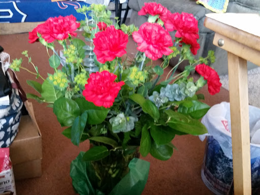 Florist «Viviano Flower Shop», reviews and photos, 32050 Harper Ave, St Clair Shores, MI 48082, USA