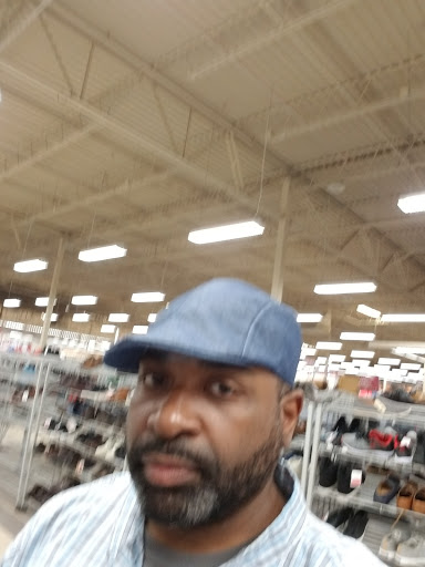 Shopping Mall «Marketplace Shopping Center», reviews and photos, 26 Plaza Dr, Fairview Heights, IL 62208, USA