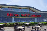 Extérieur du Restaurant Gîte Le Relais Saint Michel à Domfront en Poiraie - n°2