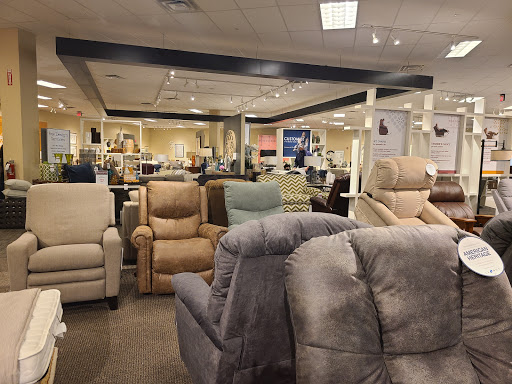 Furniture Store «La-Z-Boy Furniture Galleries», reviews and photos, 2035 Mackenzie Way, Cranberry Twp, PA 16066, USA