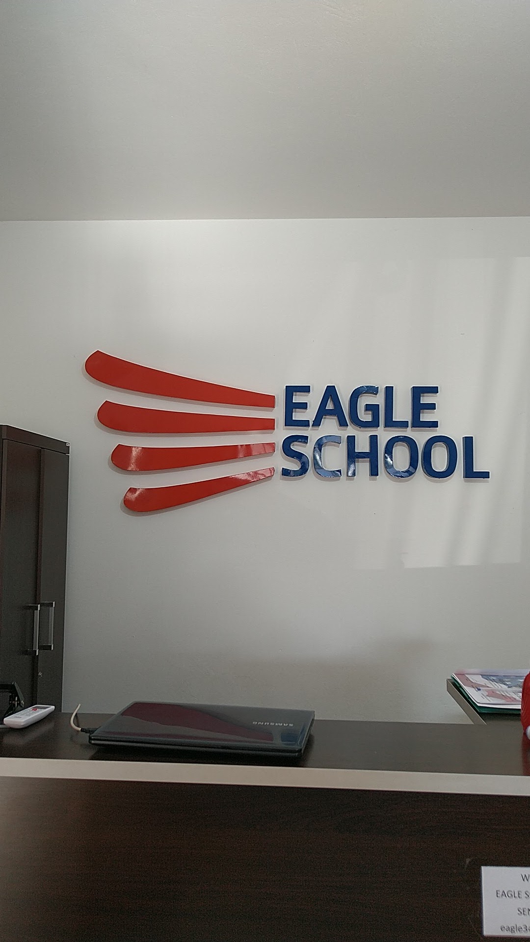 Eagle School Capivari