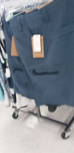 Sporting Goods Store «Big 5 Sporting Goods - Cathedral City», reviews and photos, 31033 Date Palm Dr #2, Cathedral City, CA 92234, USA