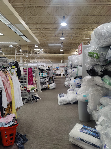 Clothing Store «Burlington Coat Factory», reviews and photos, 31940 Gratiot Ave, Roseville, MI 48066, USA