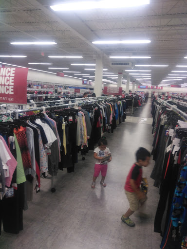 Clothing Store «Burlington Coat Factory», reviews and photos, 12400 15 St, Grandview, MO 64030, USA