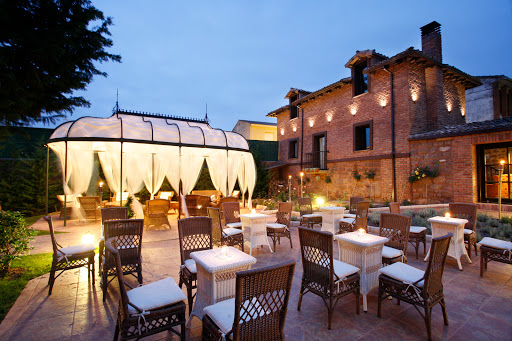 Hotel Real Casona de las Amas en Azofra, La Rioja
