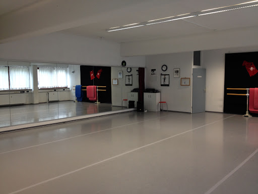 just4dance - Schule für modernen künstlerischen Tanz