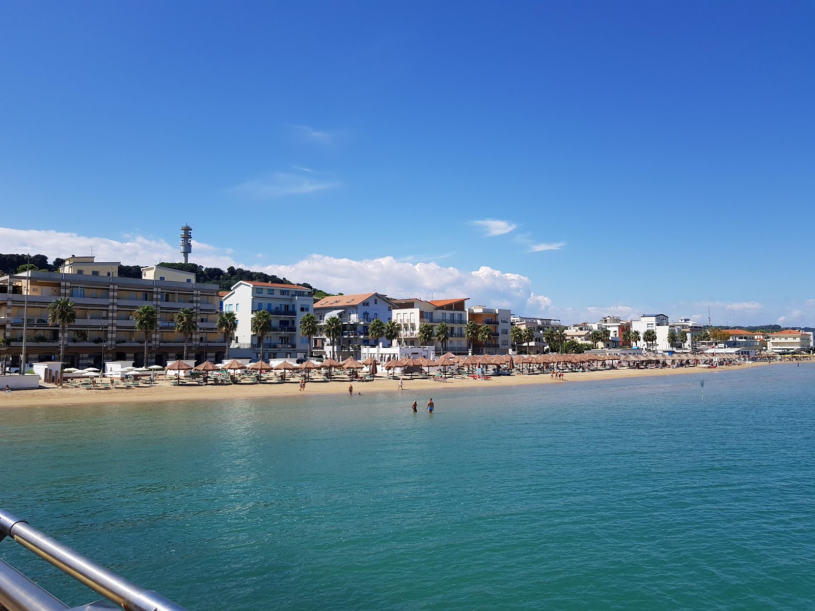 Francavilla Al Mare'in fotoğrafı turkuaz su yüzey ile