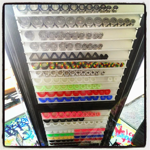 Tobacco Shop «Underground Culture Smoke Shop», reviews and photos, 4 Main Rd, Tiverton, RI 02878, USA