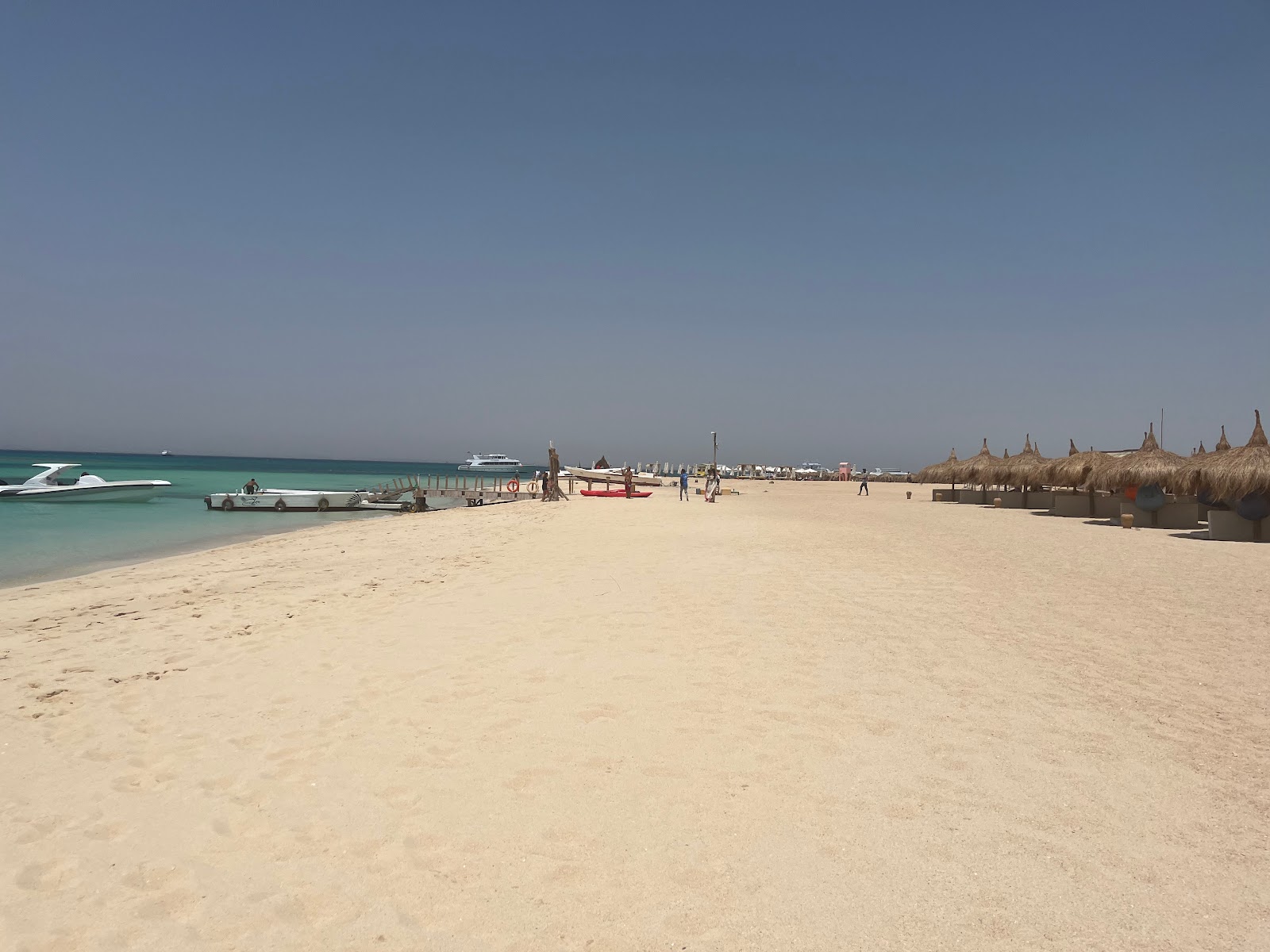 Foto di Giftun Public Beach con una costa spaziosa