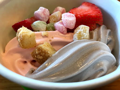 Frozen Yogurt Shop «Front Porch», reviews and photos, 3107 S Interstate 35 #770, Round Rock, TX 78664, USA