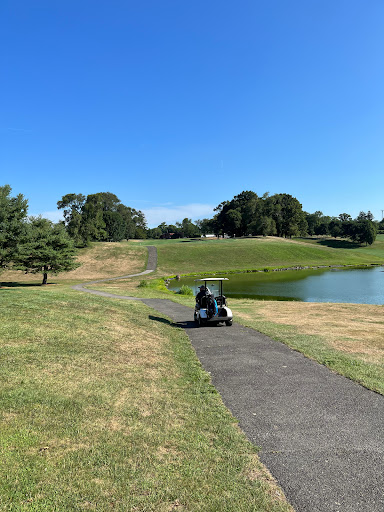 Golf Course «Douglaston Golf Course», reviews and photos, 6320 Marathon Pkwy, Douglaston, NY 11363, USA
