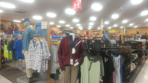 Outdoor Sports Store «Fin Feather Fur Outfitters - Cleveland», reviews and photos, 18030 Bagley Rd, Middleburg Heights, OH 44130, USA