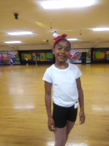 Roller Skating Rink «Carousel Family Fun Center - Whitman», reviews and photos, 1055 Auburn St, Whitman, MA 02382, USA