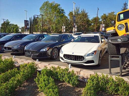 Van Nuys Alfa Romeo image