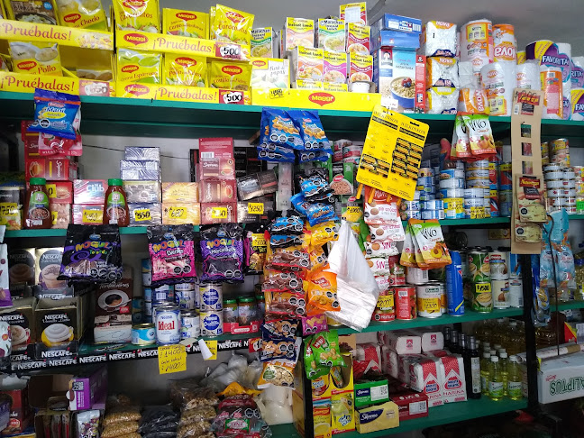 Opiniones de Minimarket Verdulería Frutería Abarrotes Caja Vecina Coquimbo CEREFRUT en Coquimbo - Frutería