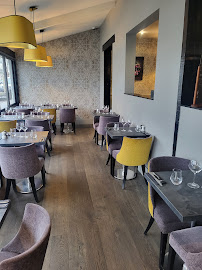 Atmosphère du Restaurant français VINALIA RESTAURANT Noisy le grand - n°8