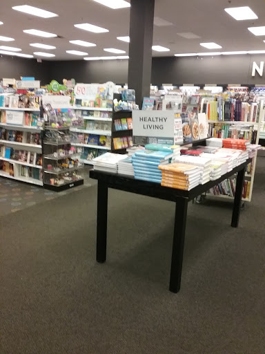 Book Store «Books-A-Million», reviews and photos, 3005 Clarendon Blvd, New Bern, NC 28562, USA