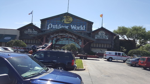 Sporting Goods Store «Bass Pro Shops», reviews and photos, 5000 Katy Mills Cir #415, Katy, TX 77494, USA