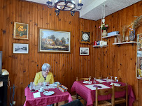 Atmosphère du Restaurant Le Montafilan (Auberge Bar Épicerie) à Mareau-aux-Bois - n°3