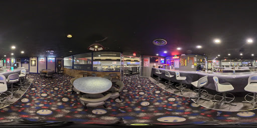 Bowling Alley «Creslanes Bowling», reviews and photos, 255 S Main St, Dubuque, IA 52003, USA