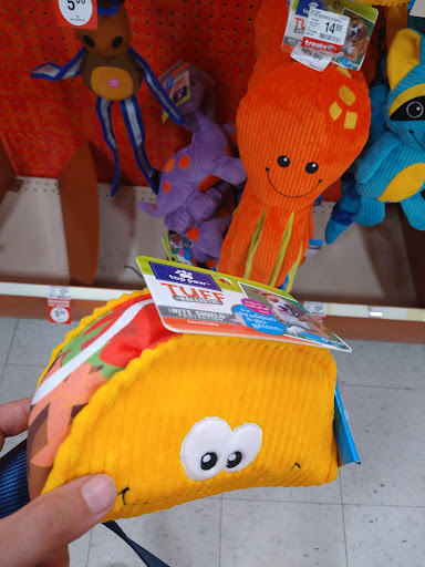 Pet Supply Store «PetSmart», reviews and photos, 5650 Mercury Dr, Dearborn, MI 48126, USA