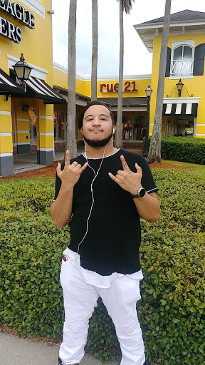 Clothing Store «rue21», reviews and photos, 10210 Factory Shop Blvd, Gulfport, MS 39503, USA