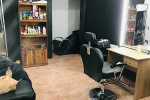salon balangoda peththa hair care image