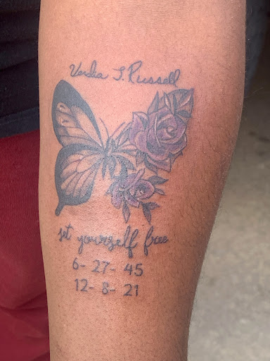 Skin Addiction Tattoo Studio, 7558 SE 15th St, Midwest City, OK 73110, USA, 