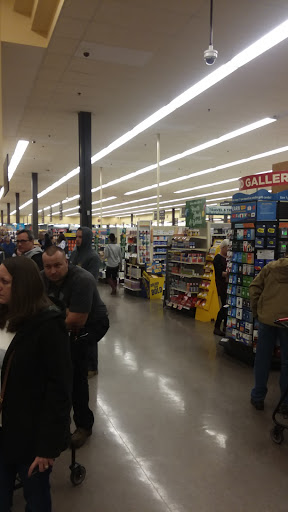 Supermarket «Giant Eagle Supermarket», reviews and photos, 1800 W State St, Alliance, OH 44601, USA