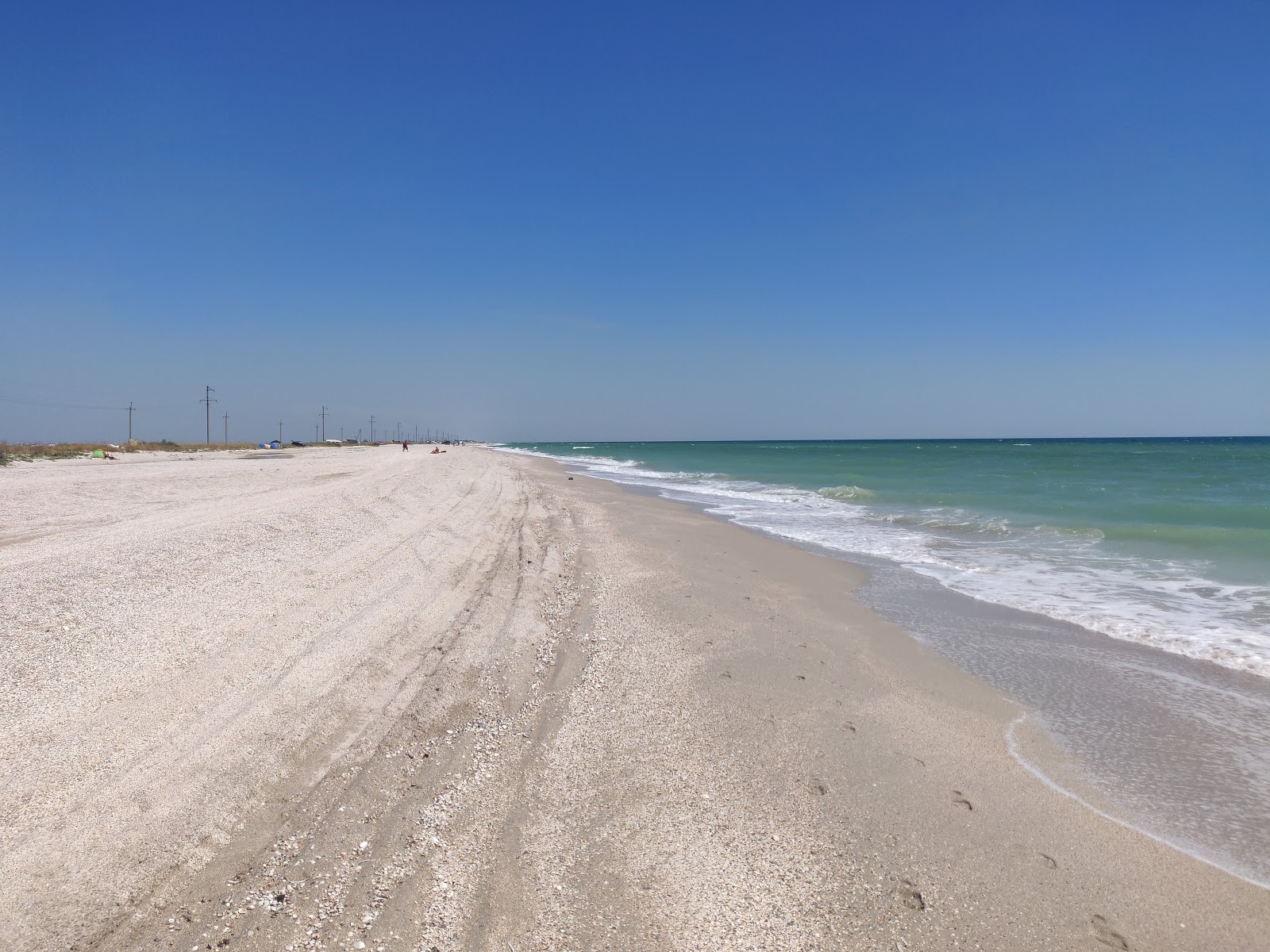 Foto von Biruchiy Island mit langer gerader strand