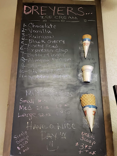 Bakery «Gualala Pizza & Bakery», reviews and photos, 39225 CA-1, Gualala, CA 95445, USA