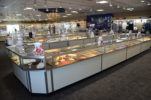 Jewelry Store «L E Smith Family Jewelers», reviews and photos, 9501 Collinsville Rd, Collinsville, IL 62234, USA