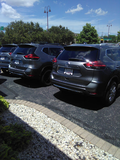 Nissan Dealer «John Amato Nissan», reviews and photos, 5200 N Port Washington Rd, Glendale, WI 53217, USA