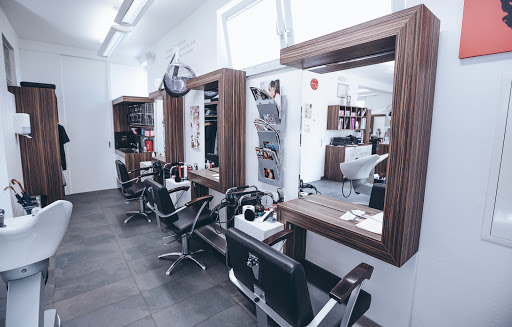 Barbier Konczir - hairdressing In Gerasdorf