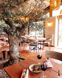 Atmosphère du Restaurant méditerranéen LE MOULIN DE L’OLIVERAIE à Blausasc - n°1