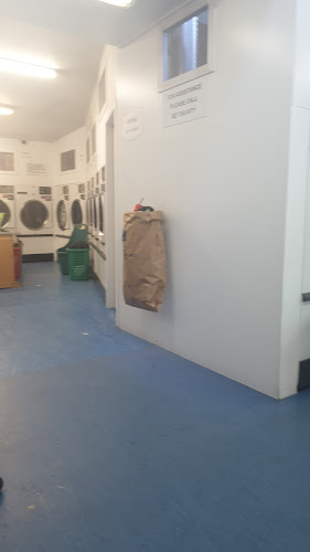 Reviews of Dinsdale Laundromat in Hamilton - Laundry service