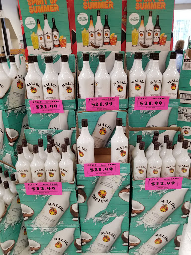 State Liquor Store «NH Liquor & Wine Outlet», reviews and photos, 234 White Mountain Hwy, Conway, NH 03818, USA