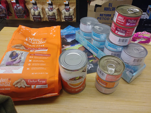 Pet Supply Store «Petco Animal Supplies», reviews and photos, 4840 N Pulaski Rd #100, Chicago, IL 60630, USA