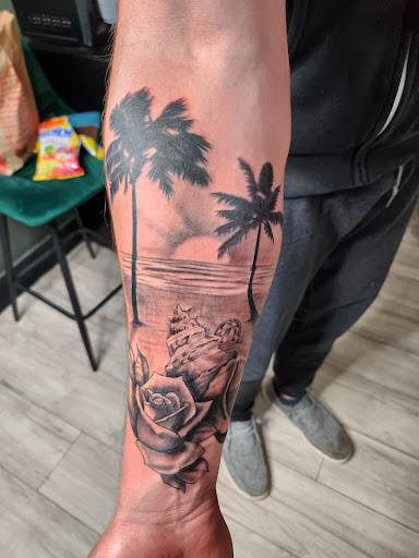 Explore retro tattoo ideas, creative tattoo ideas in Twin Falls, available at Black Rose Tattoo