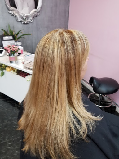 Beauty Salon «Tease Me Hair Salon», reviews and photos, 7028 Foothill Blvd, Tujunga, CA 91042, USA