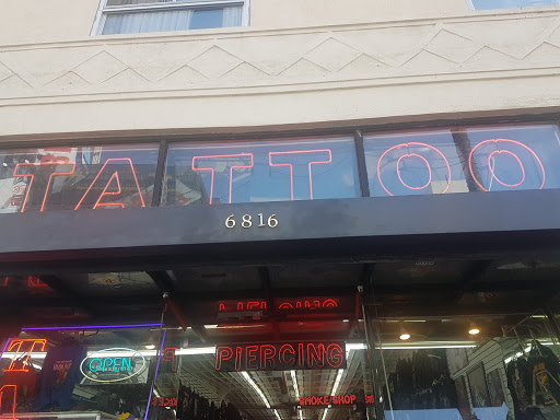 Tattoo Shop «Highland Tattoo», reviews and photos, 6816 Hollywood Blvd, Los Angeles, CA 90028, USA